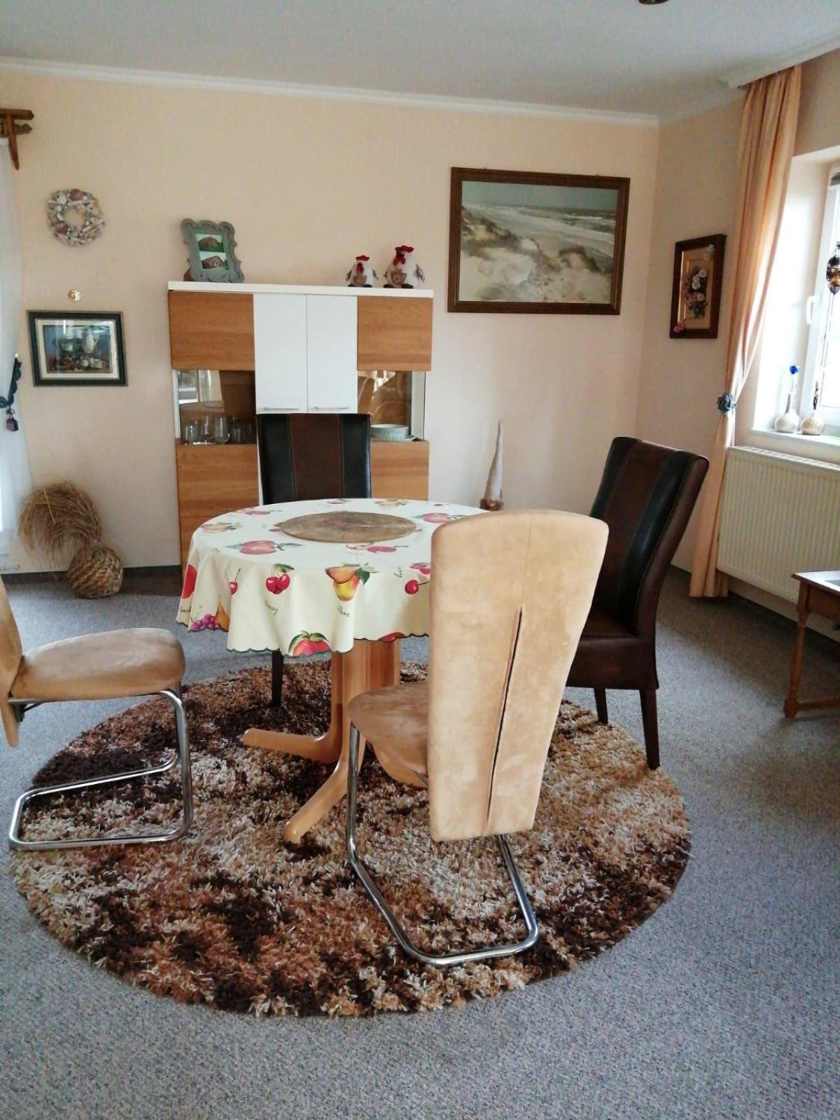 Haus-Schiffer-Ferienwohnung-Lilli Rhauderfehn Eksteriør billede